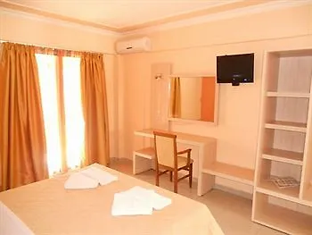 Club Zante Plaza 3* Лаганас