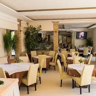 Club Zante Plaza Лаганас